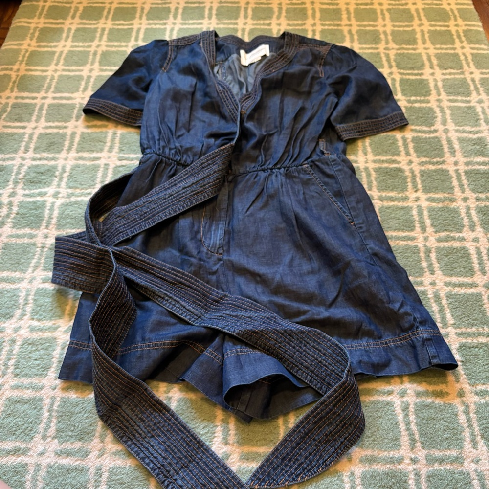 EUC Anthropologie Pilcro denim wrap waist romper. Size 6 US